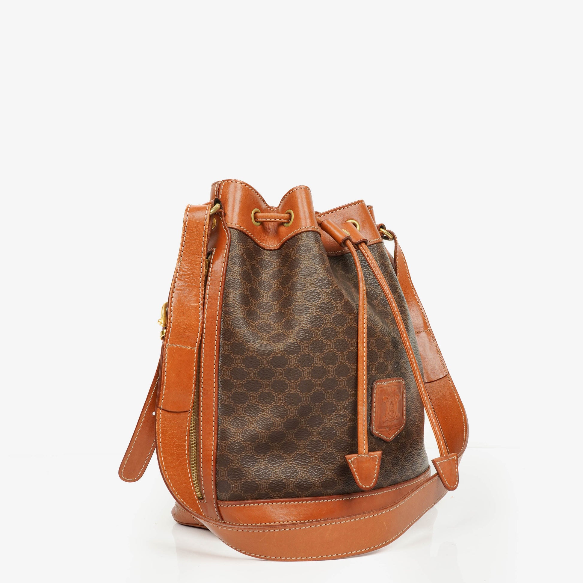 Celine Vintage Macadam Triomphe Bucket Bag mit Zugband in Braun