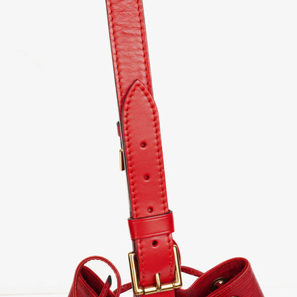Louis Vuitton Petit Noé Schultertasche aus rotem Epi Leder