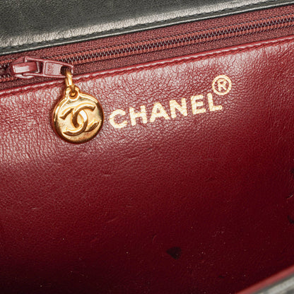 Chanel Medium Classic Single Flap Bag aus schwarzem gestepptem Lammleder mit 24K vergoldeter Hardware