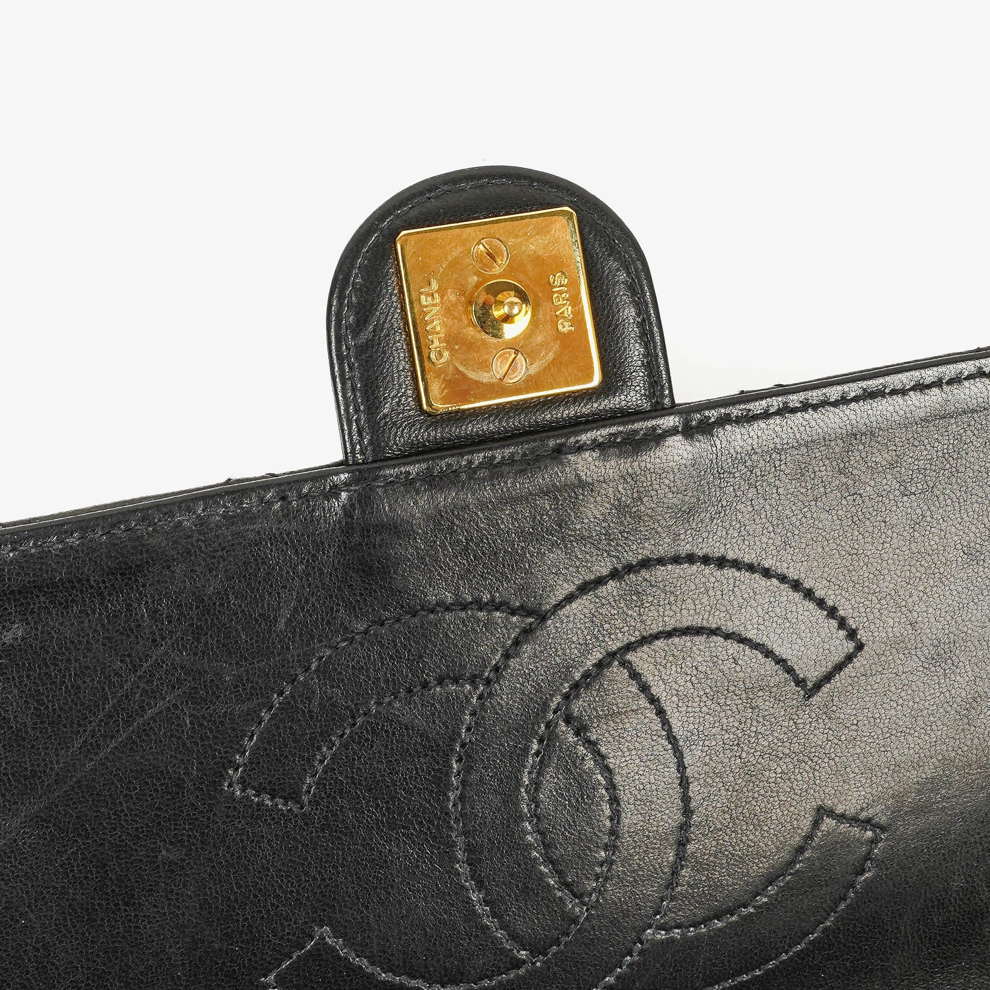 Chanel Medium Classic Single Flap Bag aus schwarzem gestepptem Lammleder mit 24K vergoldeter Hardware