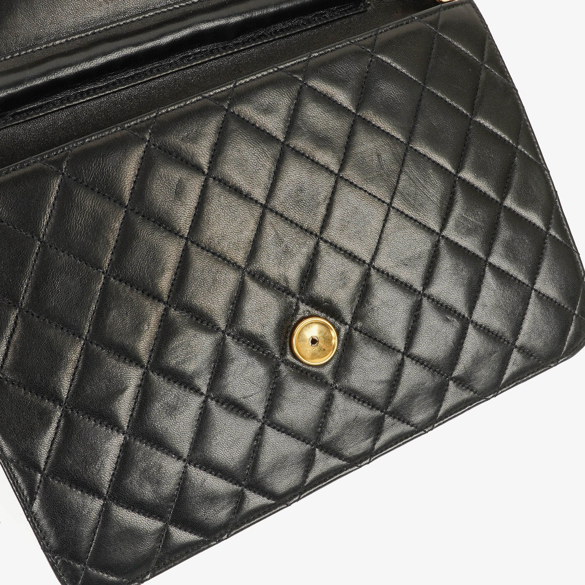 Chanel Medium Classic Single Flap Bag aus schwarzem gestepptem Lammleder mit 24K vergoldeter Hardware