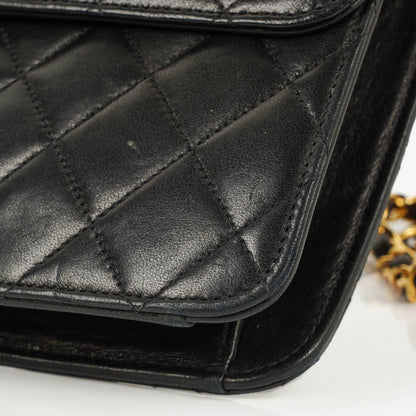 Chanel Medium Classic Single Flap Bag aus schwarzem gestepptem Lammleder mit 24K vergoldeter Hardware