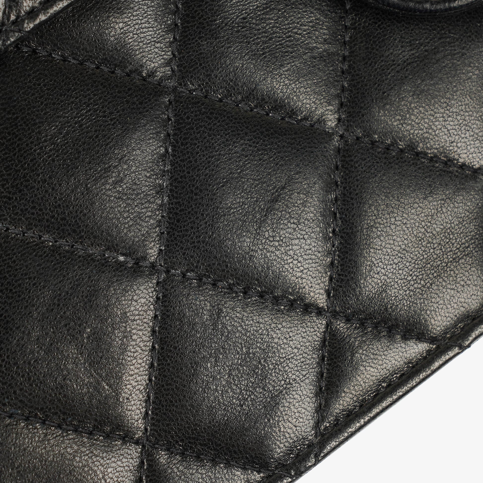 Chanel Medium Classic Single Flap Bag aus schwarzem gestepptem Lammleder mit 24K vergoldeter Hardware
