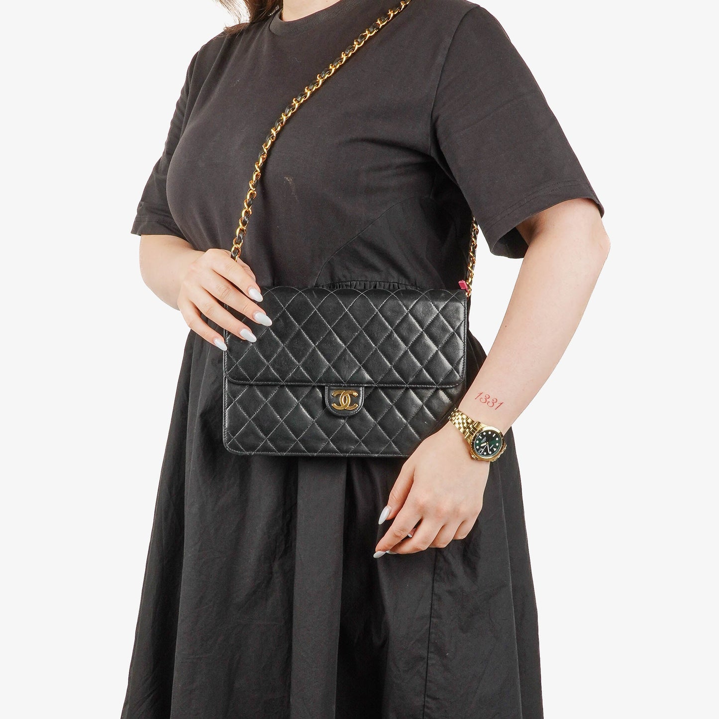 Chanel Medium Classic Single Flap Bag aus schwarzem gestepptem Lammleder mit 24K vergoldeter Hardware