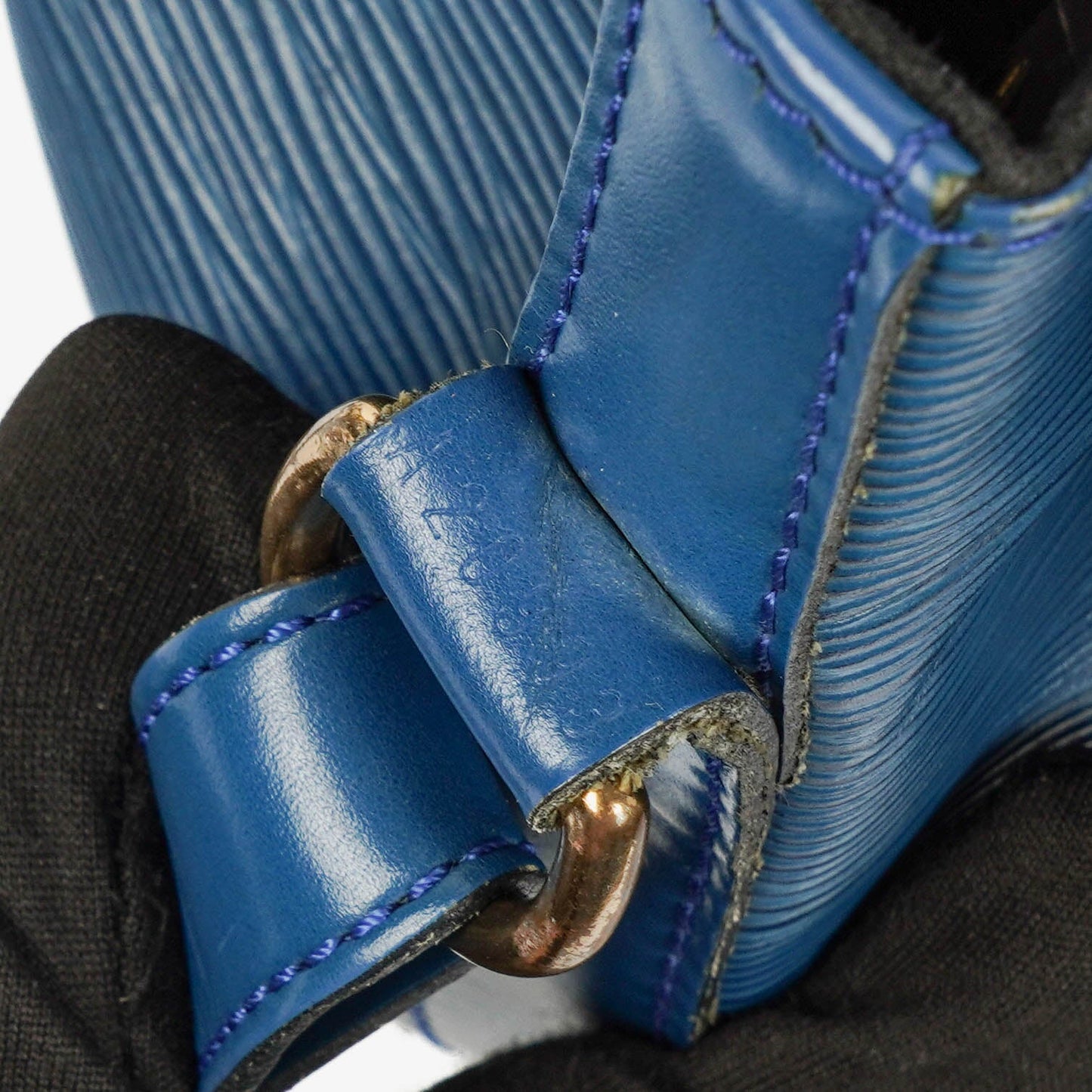 Louis Vuitton Petit Noe Schultertasche aus blauem Epi Leder