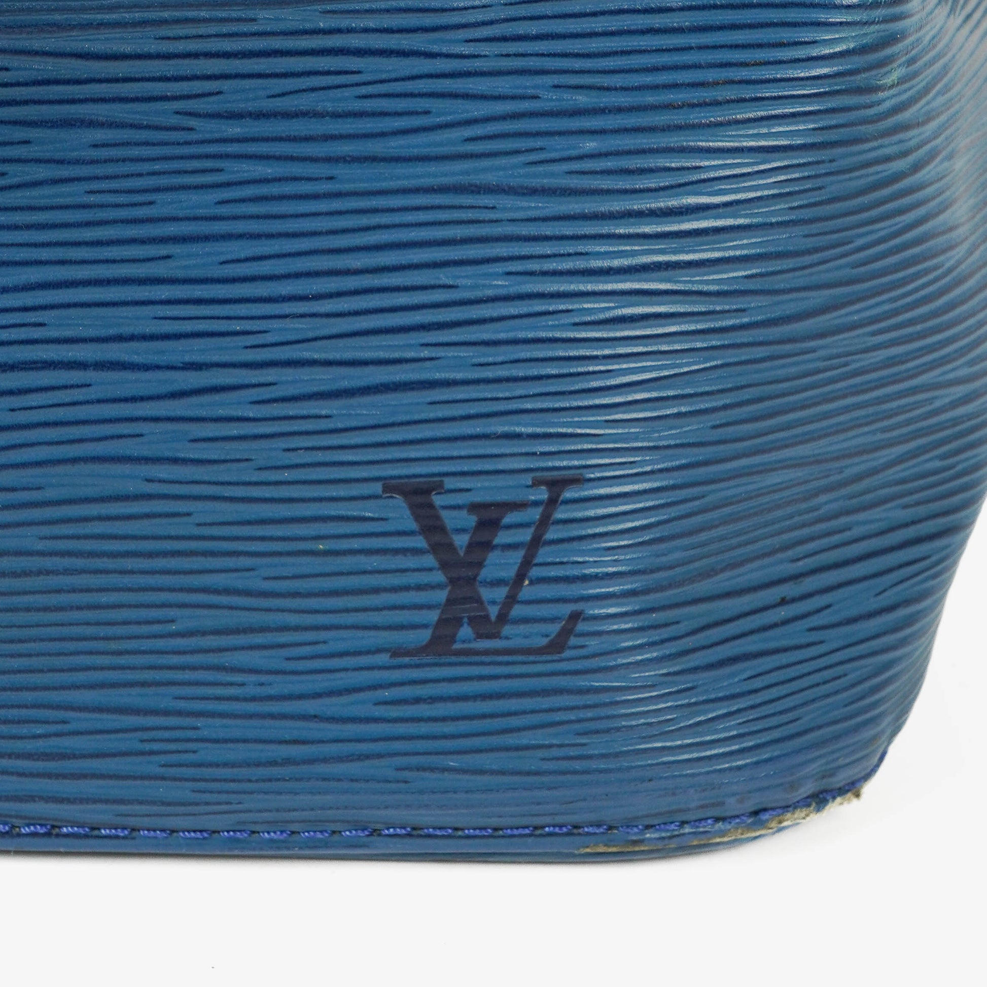 Louis Vuitton Petit Noe Schultertasche aus blauem Epi Leder