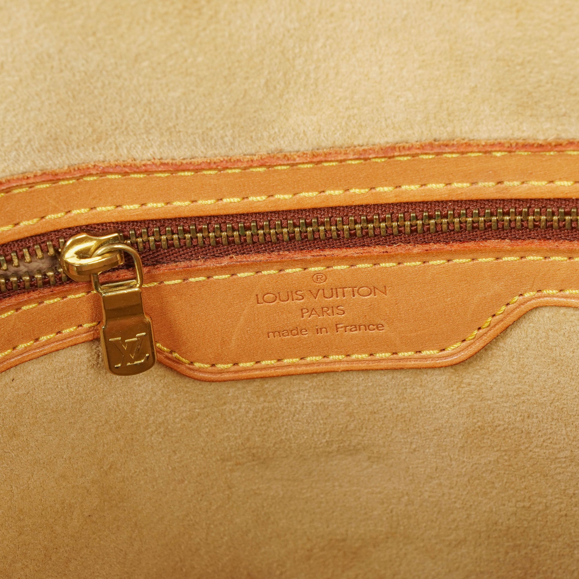 Louis Vuitton Rivoli Aktentasche aus Monogram Canvas