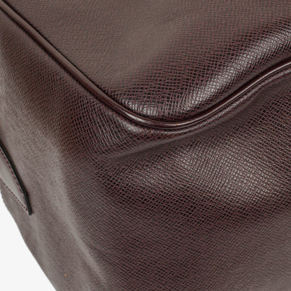 Louis Vuitton Kendall Tasche aus burgunderrotem Taiga Leder
