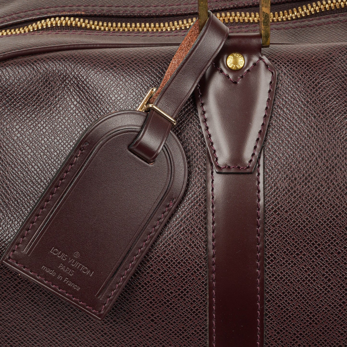 Louis Vuitton Kendall Tasche aus burgunderrotem Taiga Leder