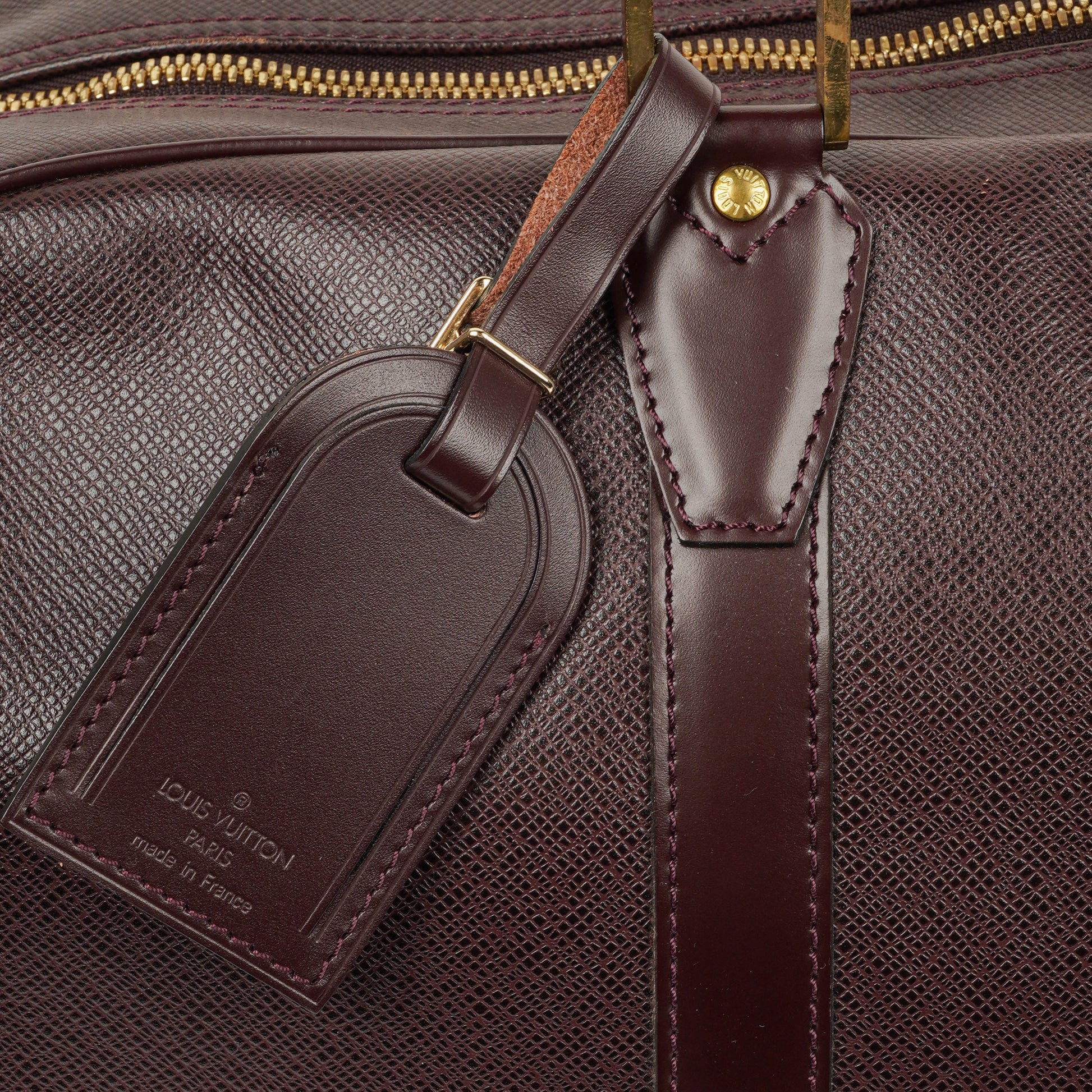 Louis Vuitton Kendall Tasche aus burgunderrotem Taiga Leder