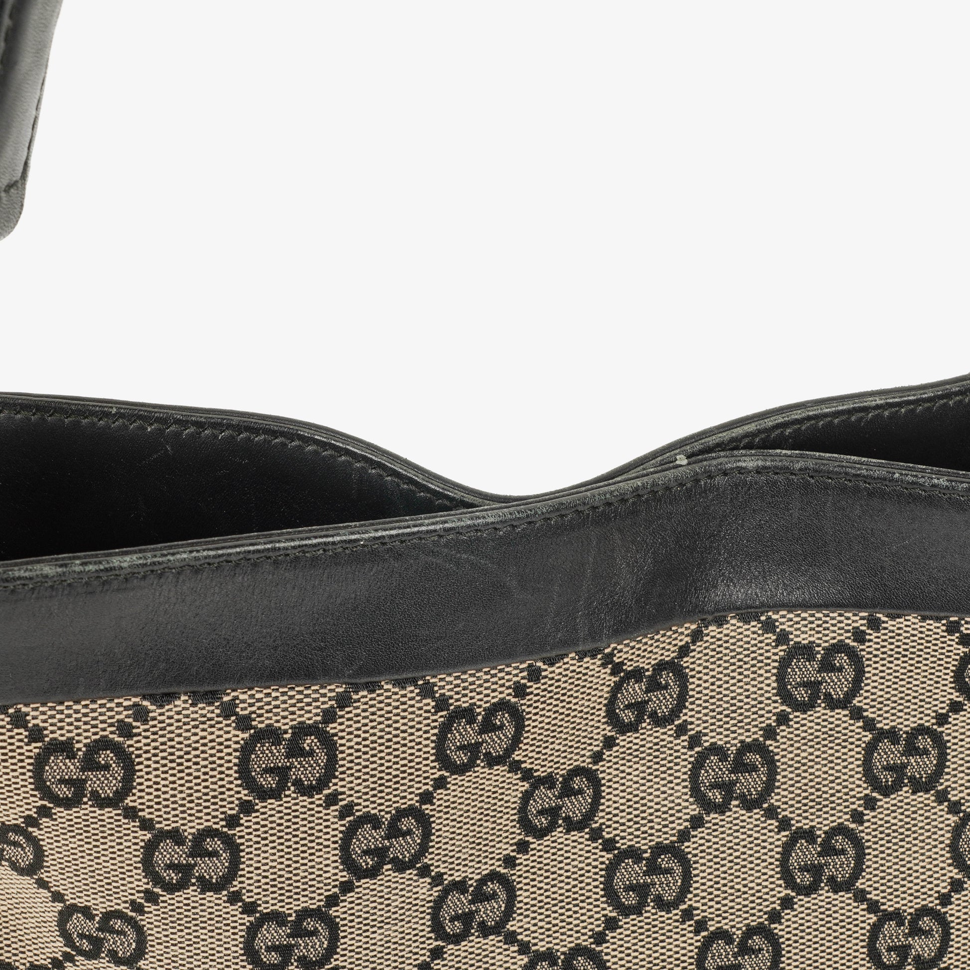 Gucci GG Canvas Schultertasche