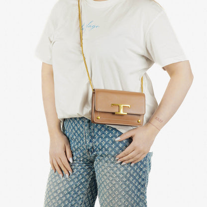 Tod's Bauchtasche aus Leder mit Überschlag