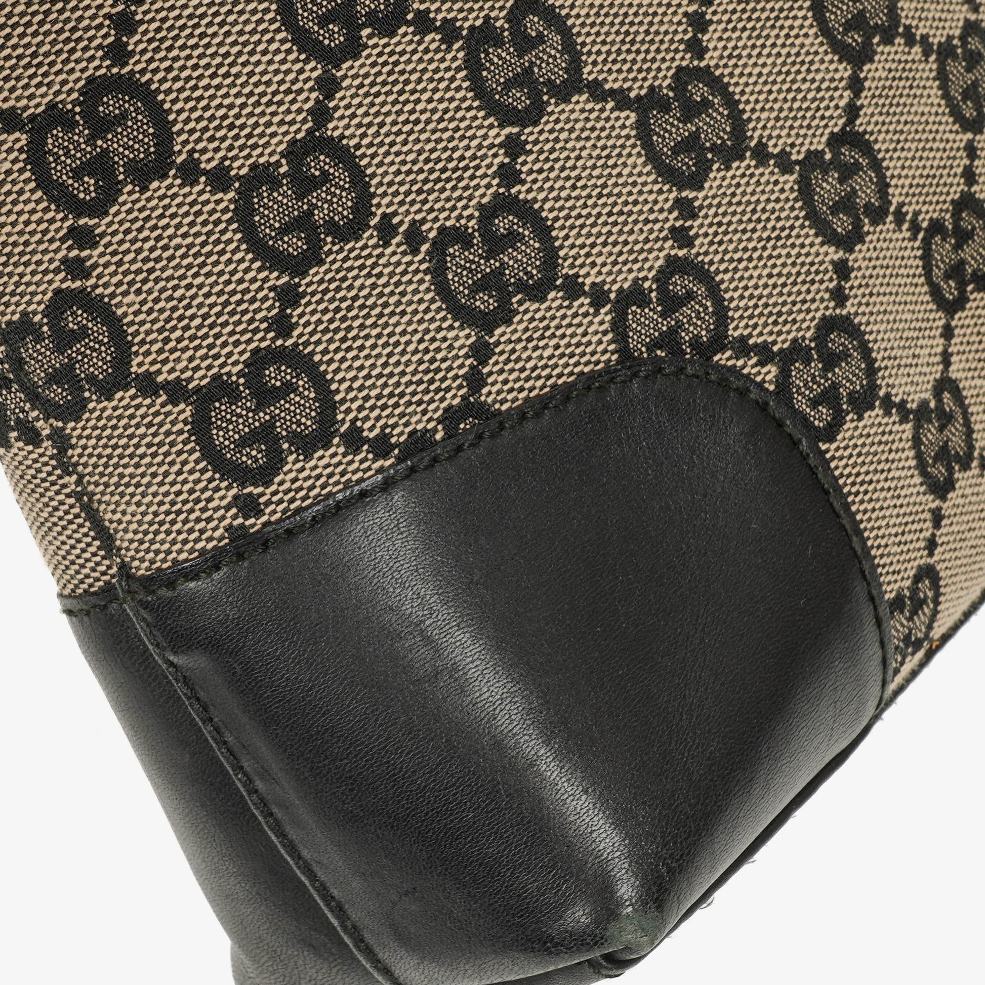 Gucci GG Canvas Schultertasche