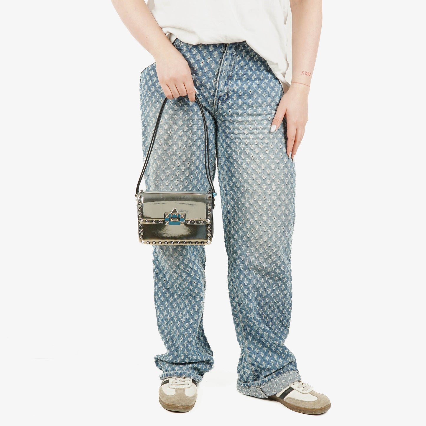 Valentino Garavani kleine Rockstud Schultertasche aus silbernem Spiegel-Kalbsleder