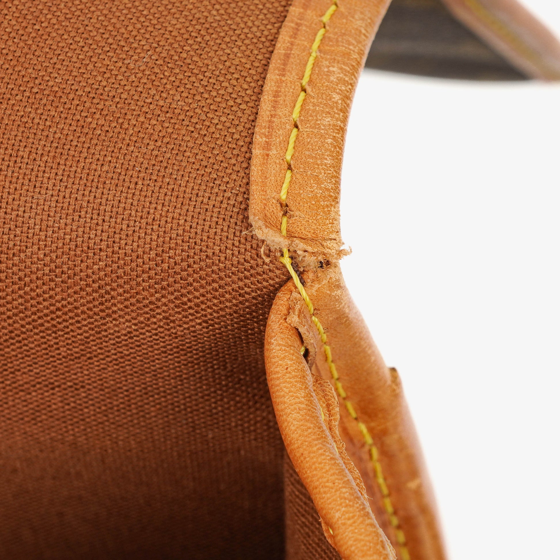 Louis Vuitton Sac Gibeciere GM Schultertasche aus Monogram Canvas