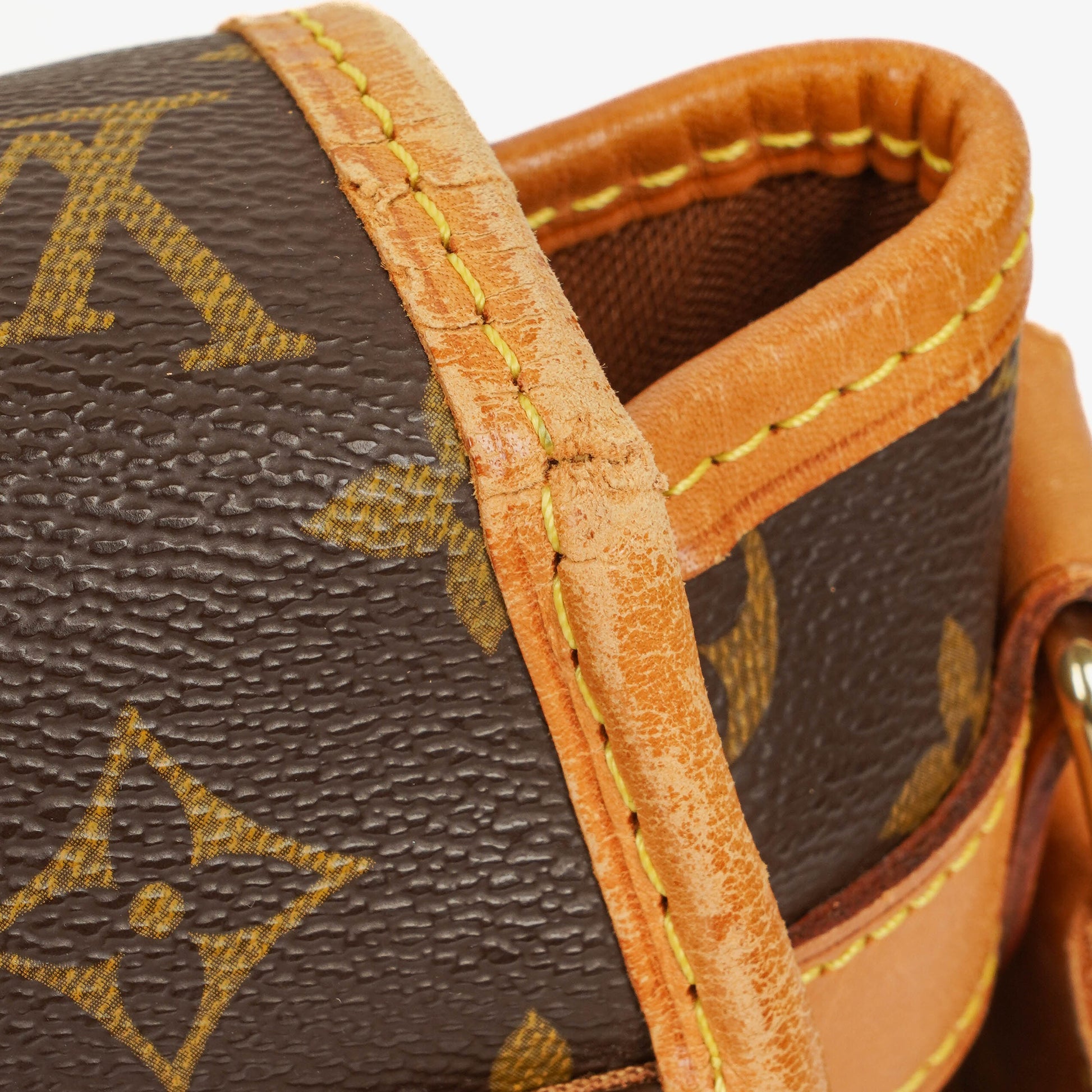 Louis Vuitton Sac Gibeciere GM Schultertasche aus Monogram Canvas