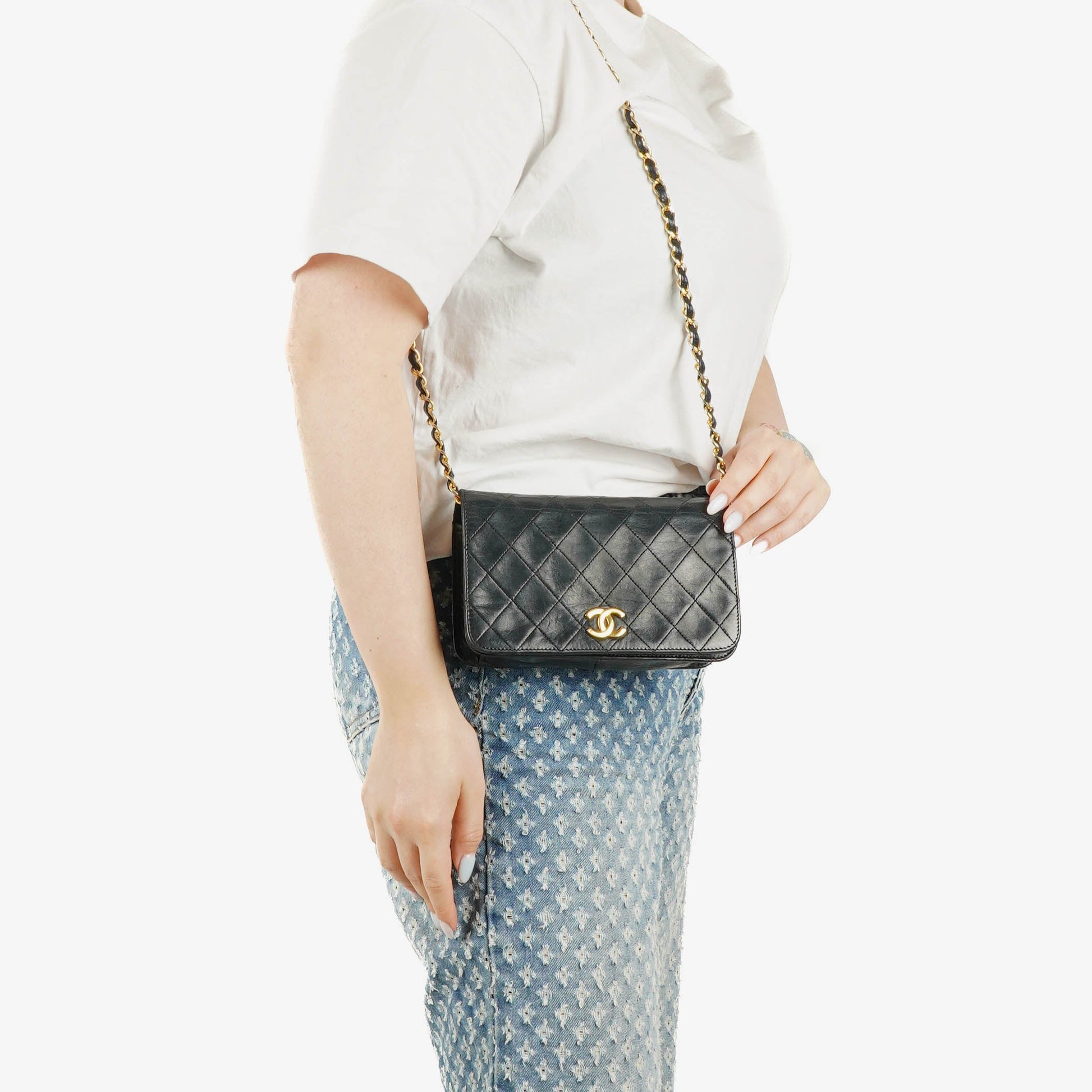 Chanel Classic Full Flap Tasche aus schwarzem gestepptem Leder mit 24K vergoldeten Beschlägen