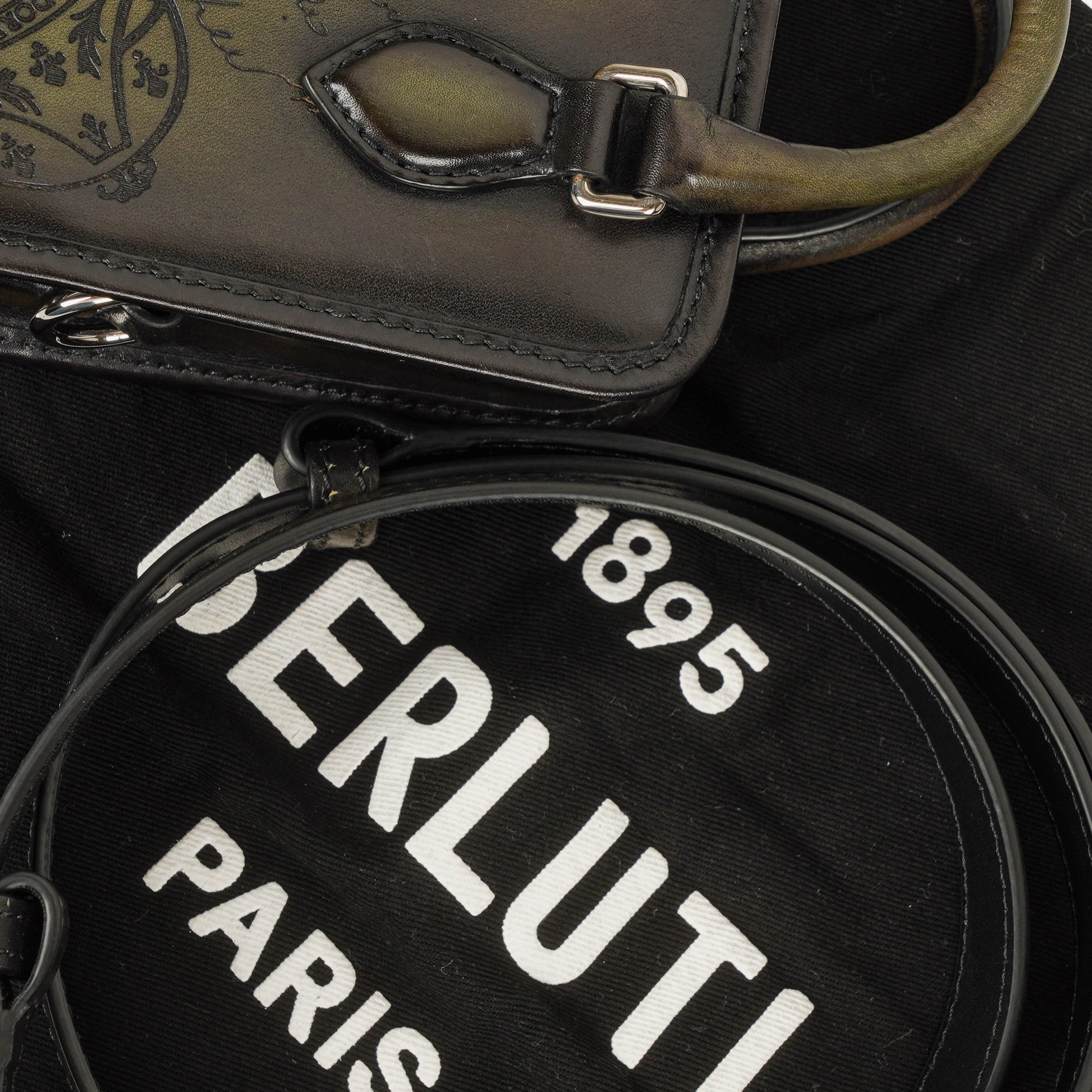 Berluti Premier Jour Gulliver Messenger Bag aus Venezia Kalbsleder