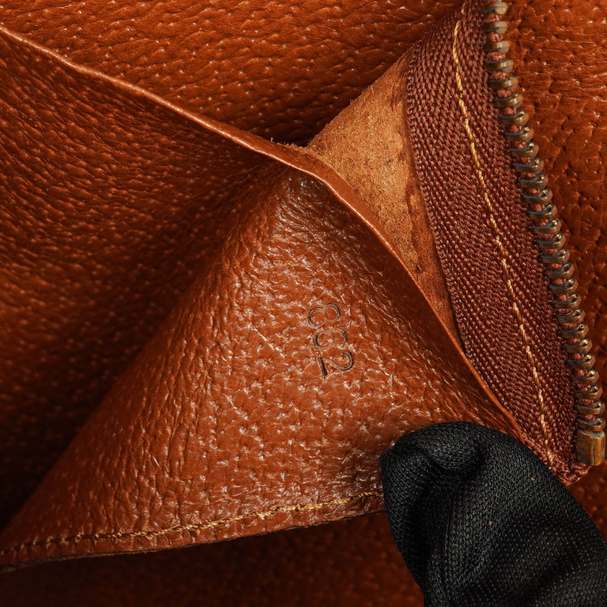 Louis Vuitton Sac Weekend PM Tote Bag aus Monogram Canvas
