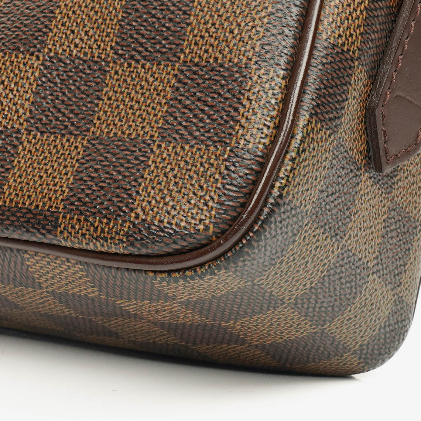 Louis Vuitton Ravello GM Schultertasche in Damier Ebene
