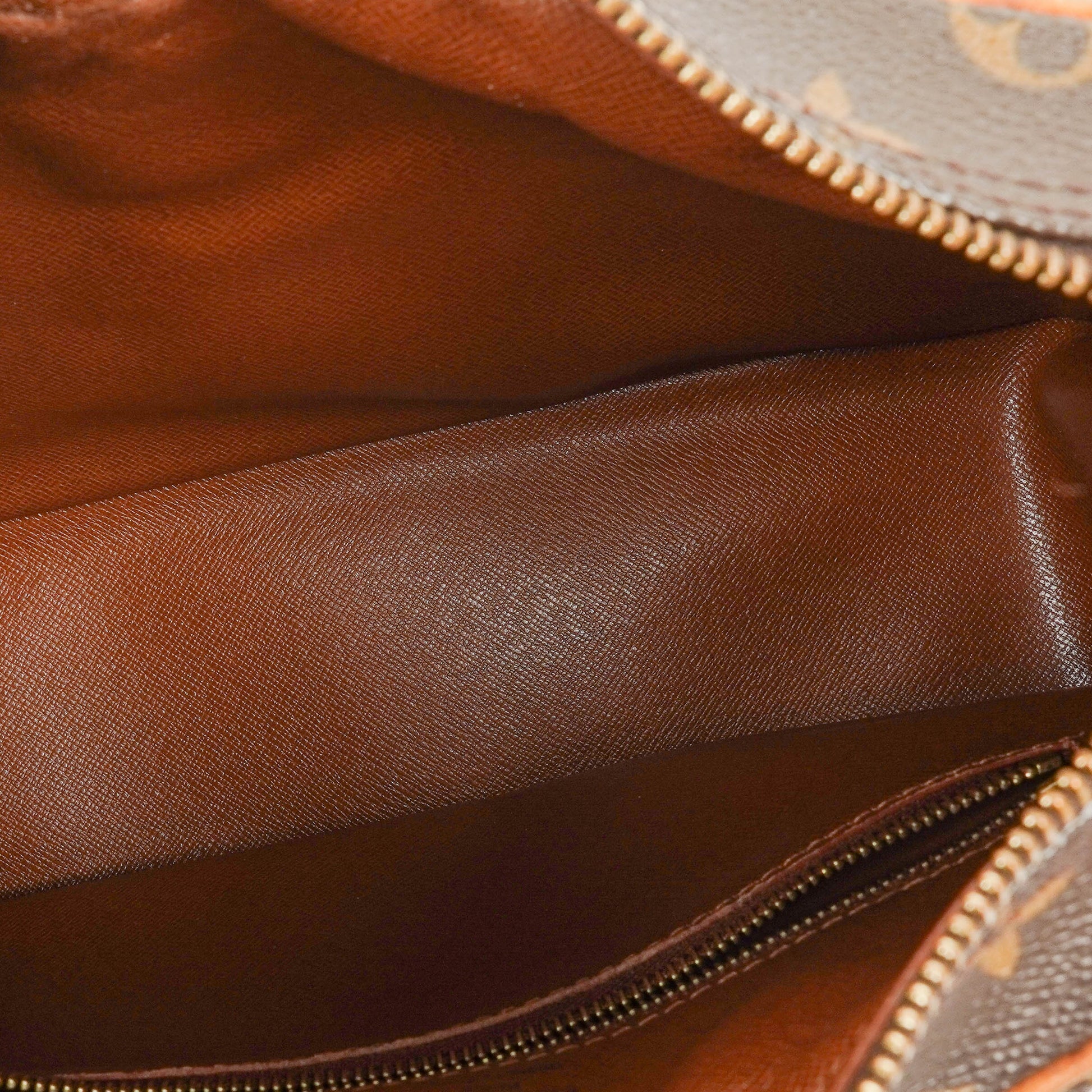 Louis Vuitton Boulogne Tasche aus Monogram Canvas