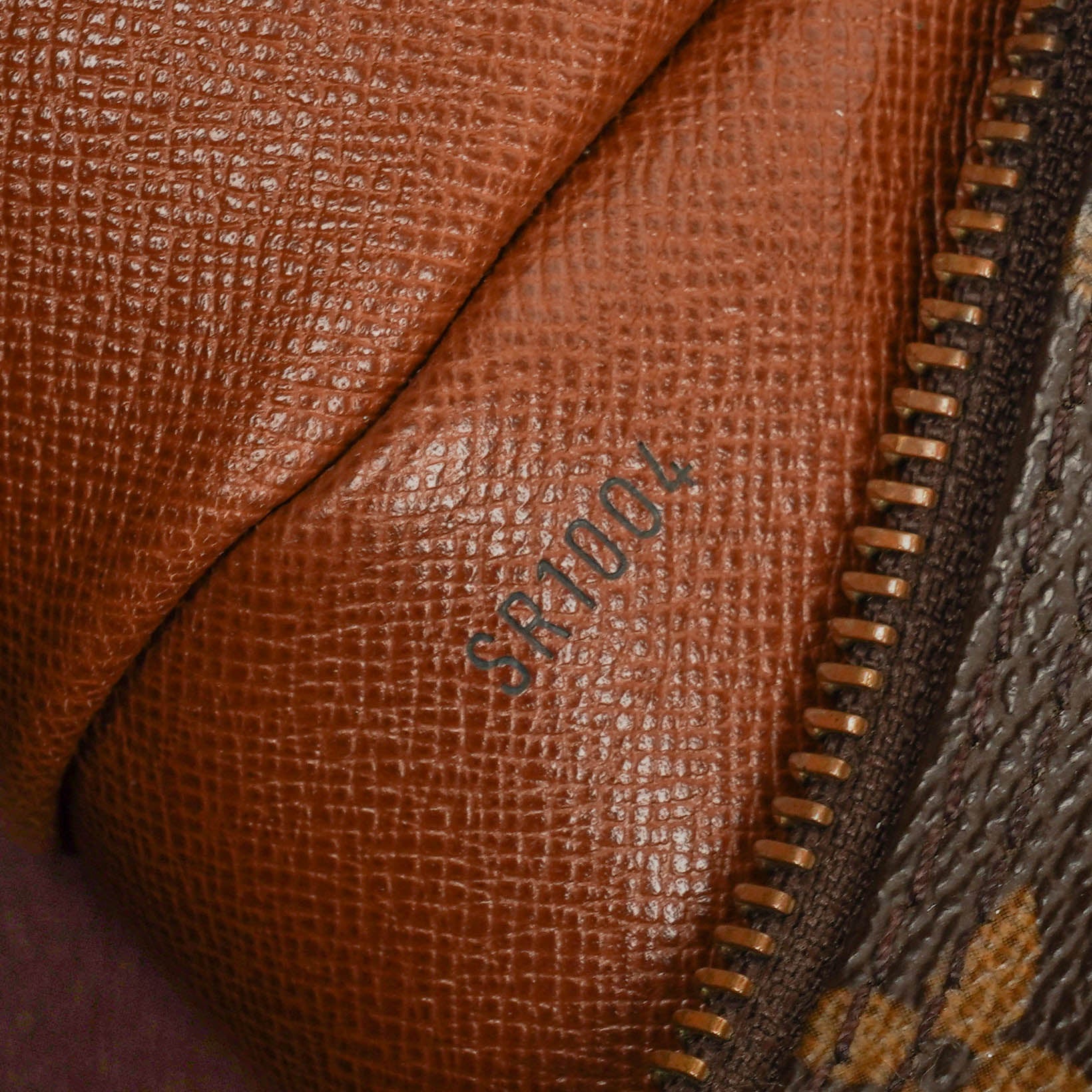 Louis Vuitton Boulogne Tasche aus Monogram Canvas