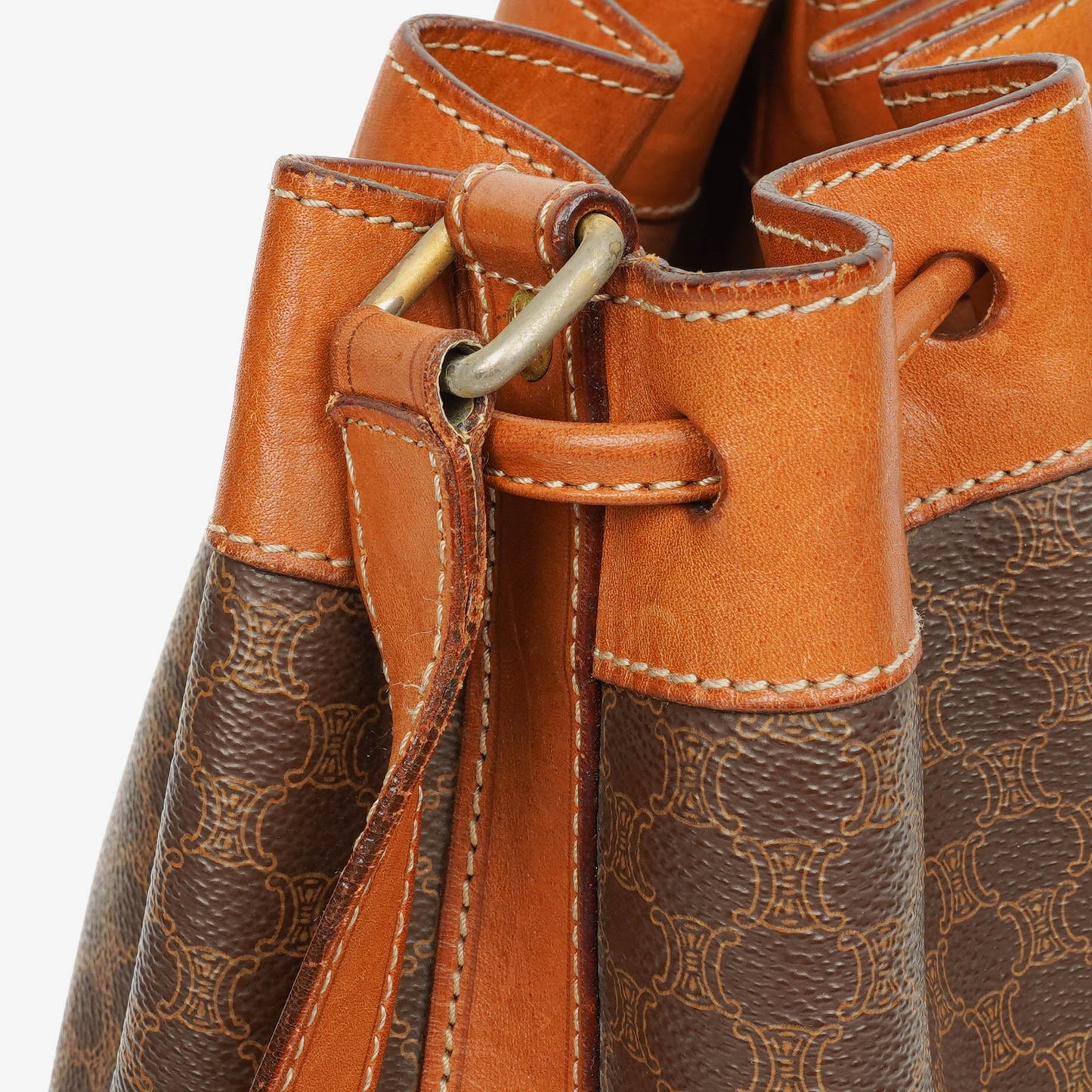 Celine Vintage Macadam Beuteltasche mit Kordelzug in Braun