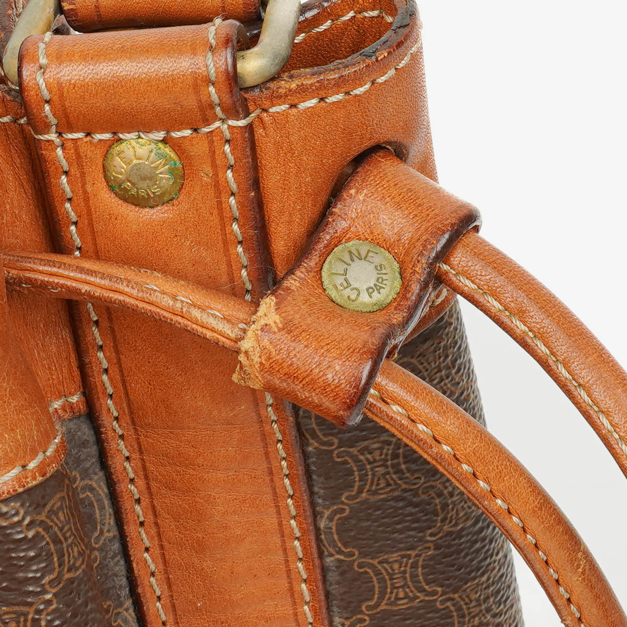 Celine Vintage Macadam Beuteltasche mit Kordelzug in Braun