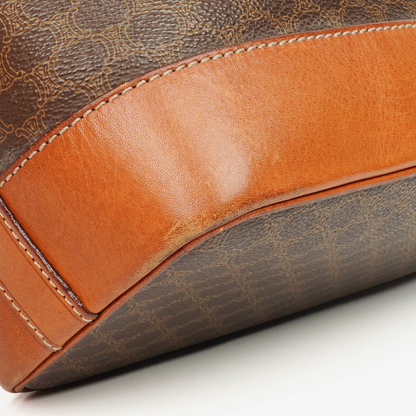 Celine Vintage Macadam Beuteltasche mit Kordelzug in Braun