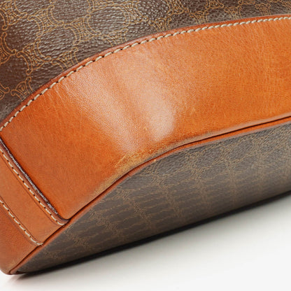 Celine Vintage Macadam Beuteltasche mit Kordelzug in Braun