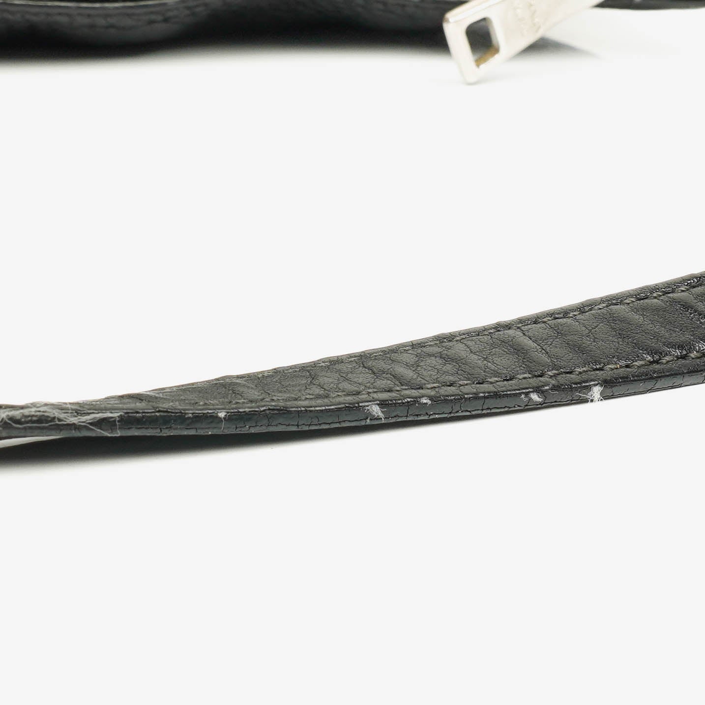 Prada Vitello Daino Crossbody-Tasche in Schwarz