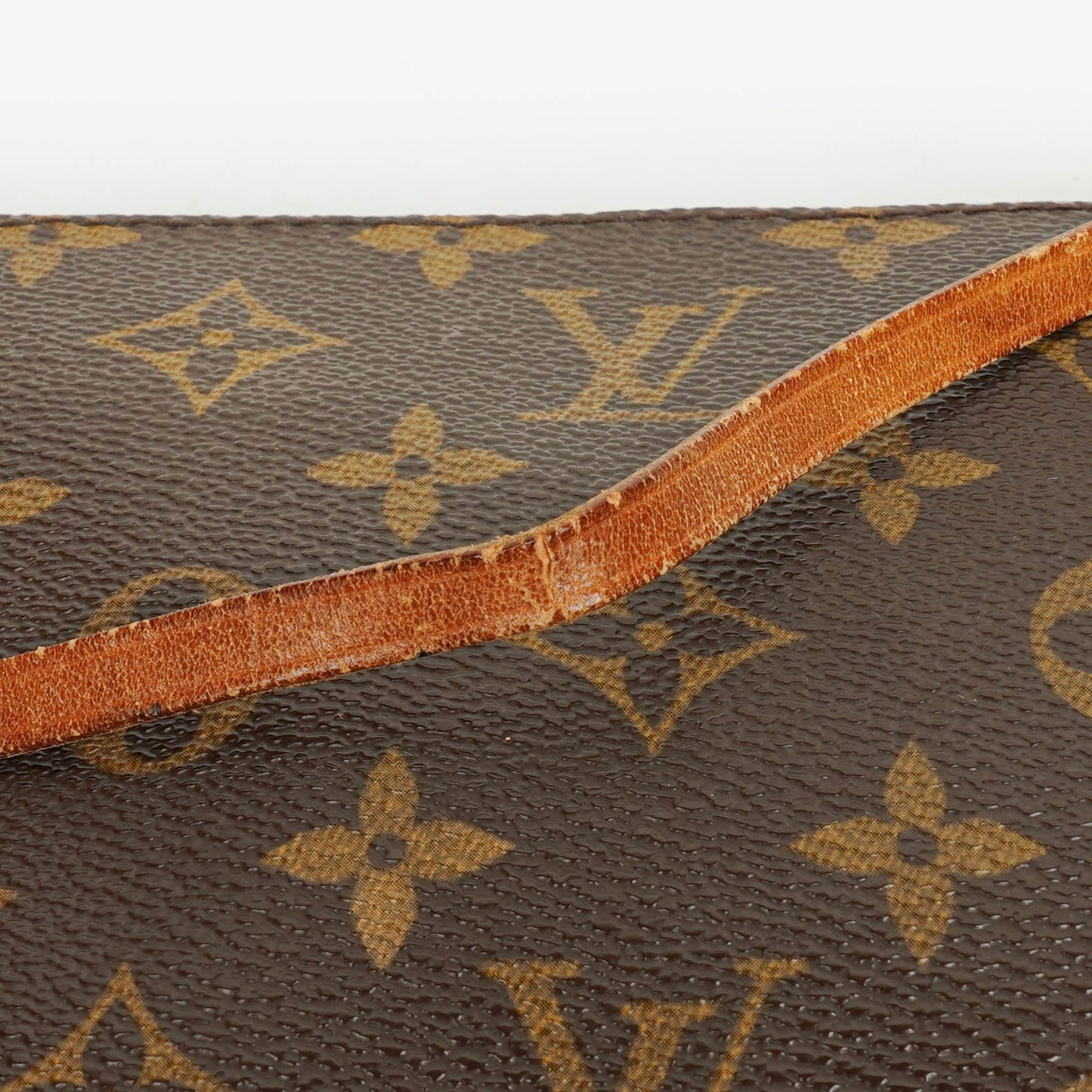 Louis Vuitton Pochette Accessoires Clutch-Handtasche aus Monogram Canvas
