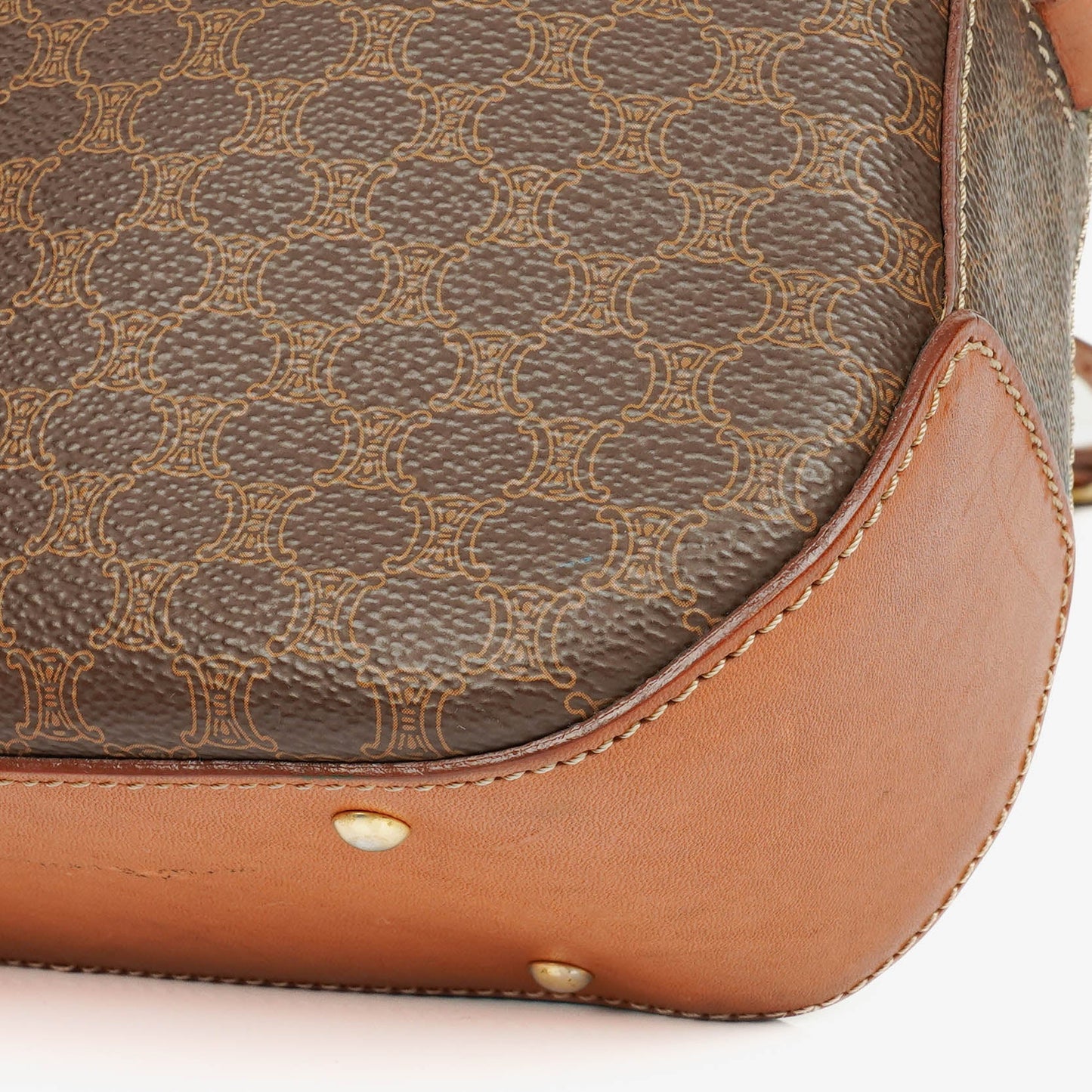 Celine Vintage Macadam Triomphe Umhängetasche in Braun