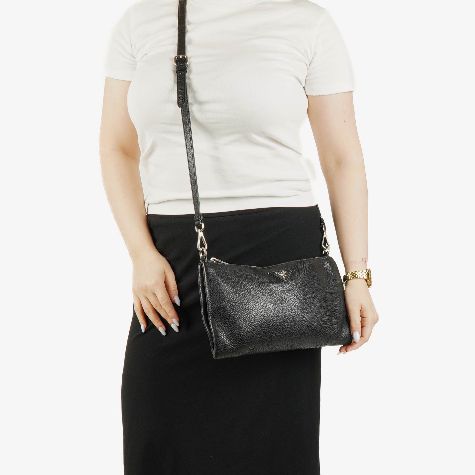Prada Vitello Daino Crossbody-Tasche in Schwarz