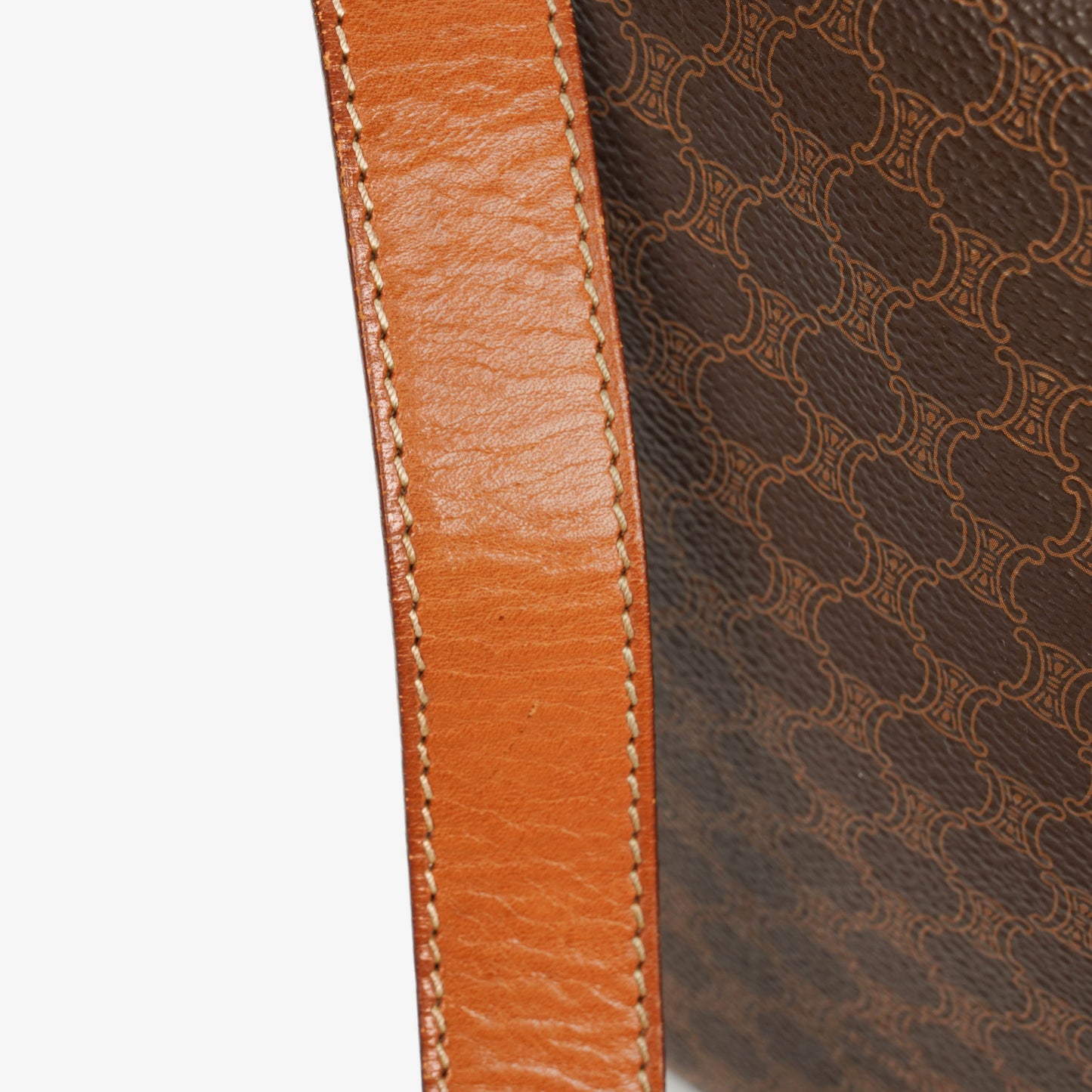 Celine Vintage Macadam Triomphe Umhängetasche in Braun