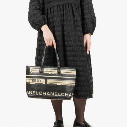Chanel Le Train Tasche aus schwarzem beschichtetem Canvas