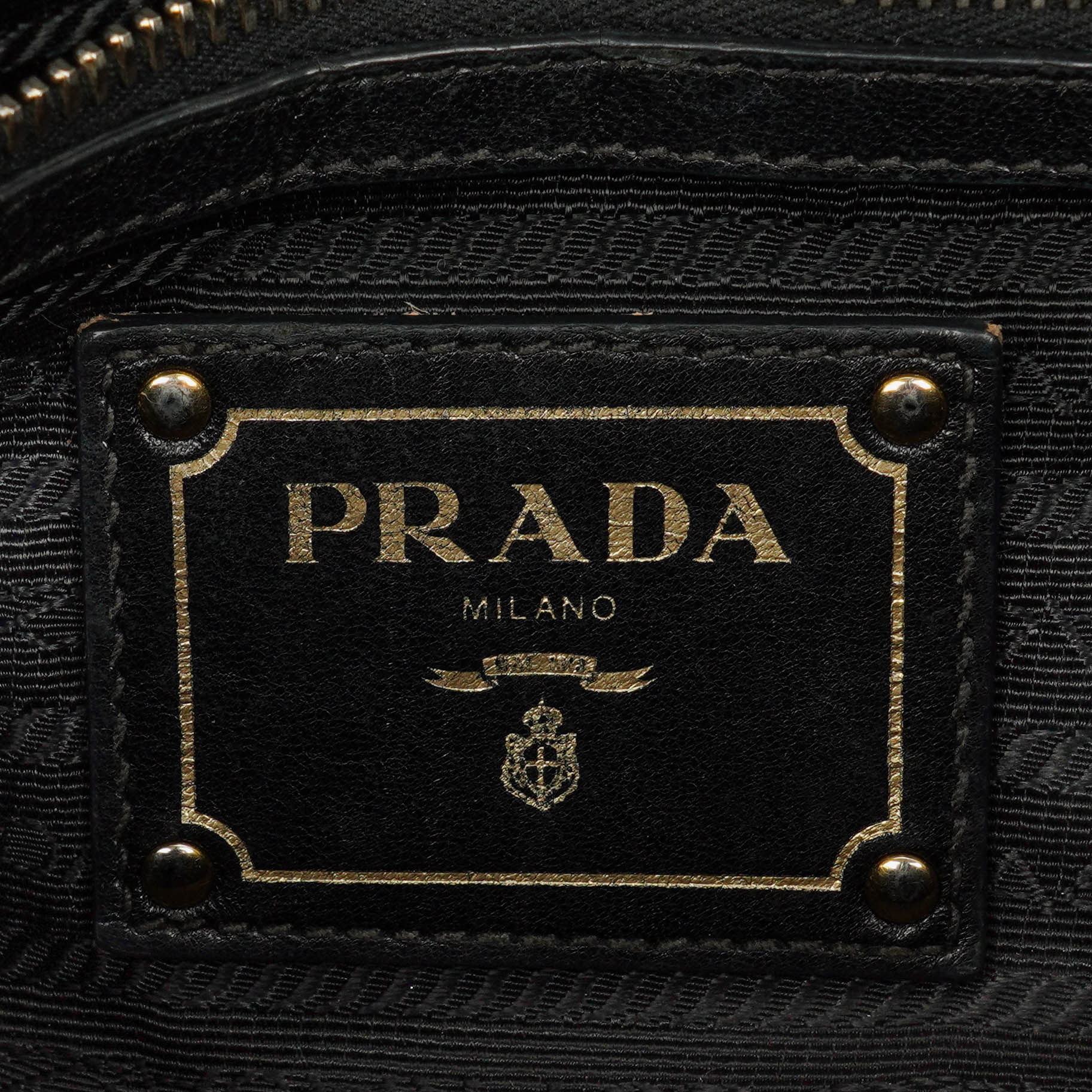 Prada Tessuto Gaufre Tasche aus schwarzem Nylon