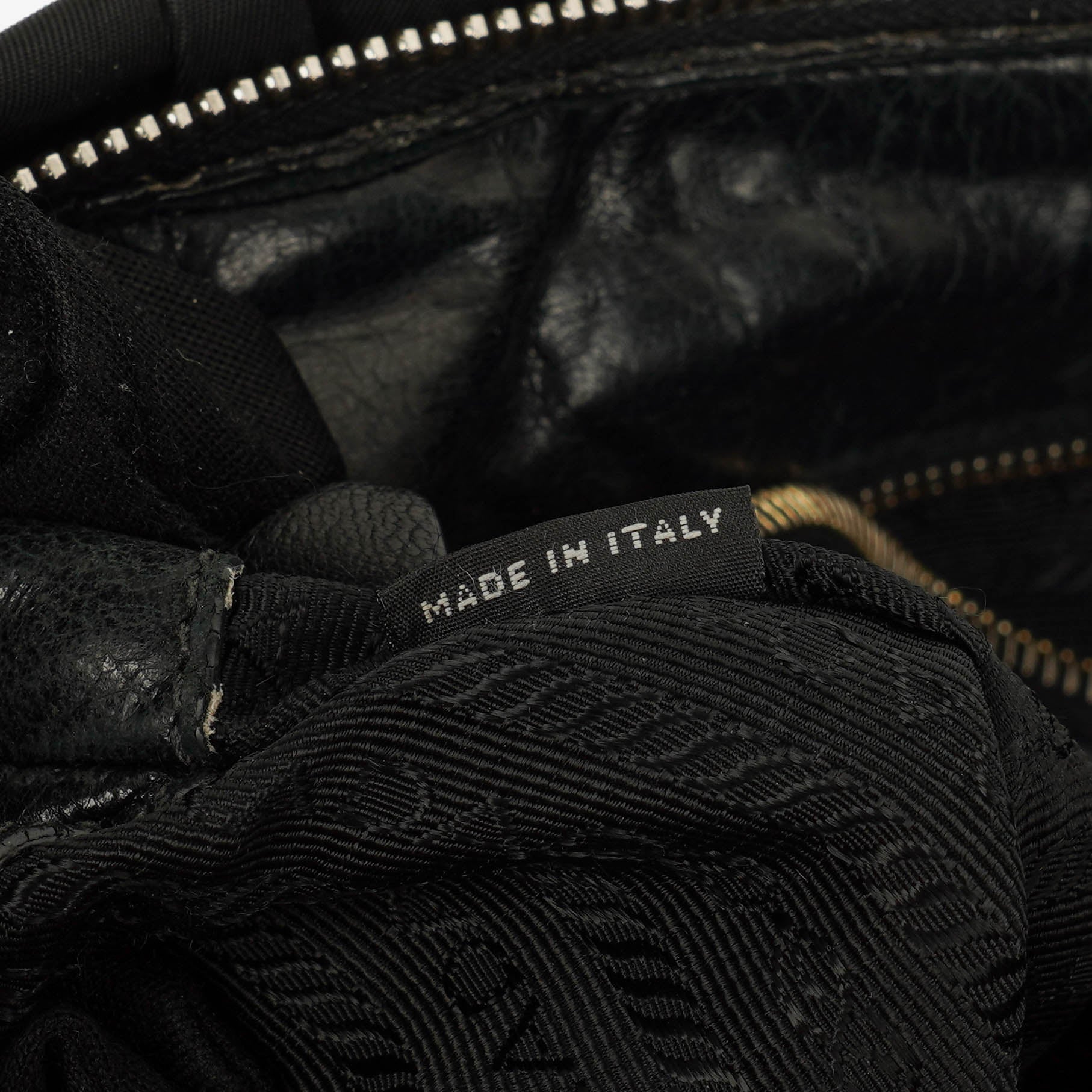 Prada Tessuto Gaufre Tasche aus schwarzem Nylon