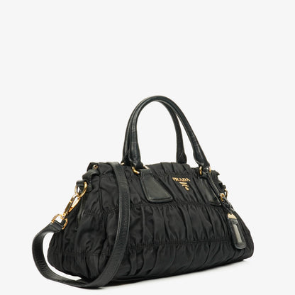 Prada Tessuto Gaufre Tasche aus schwarzem Nylon