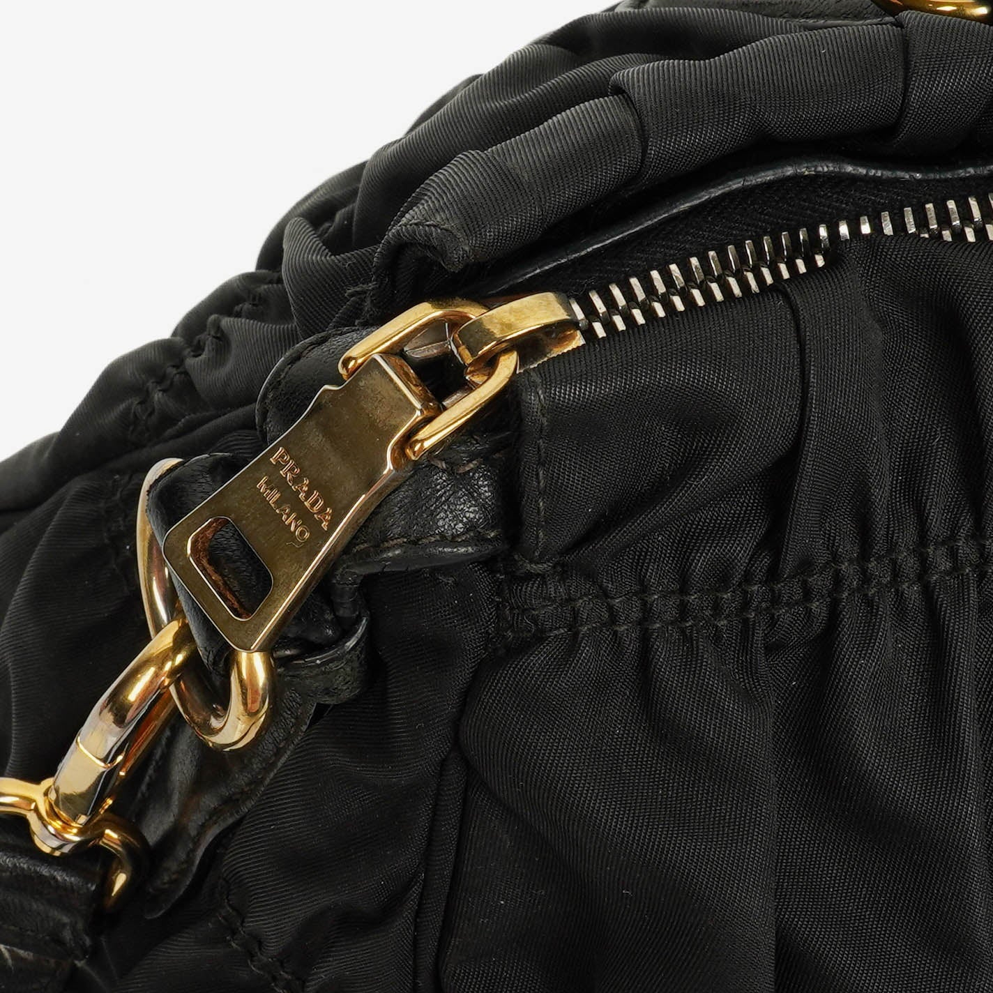 Prada Tessuto Gaufre Tasche aus schwarzem Nylon