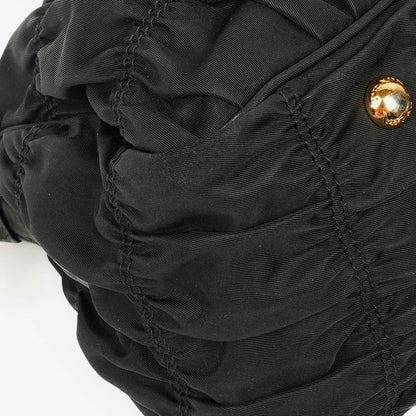 Prada Tessuto Gaufre Tasche aus schwarzem Nylon