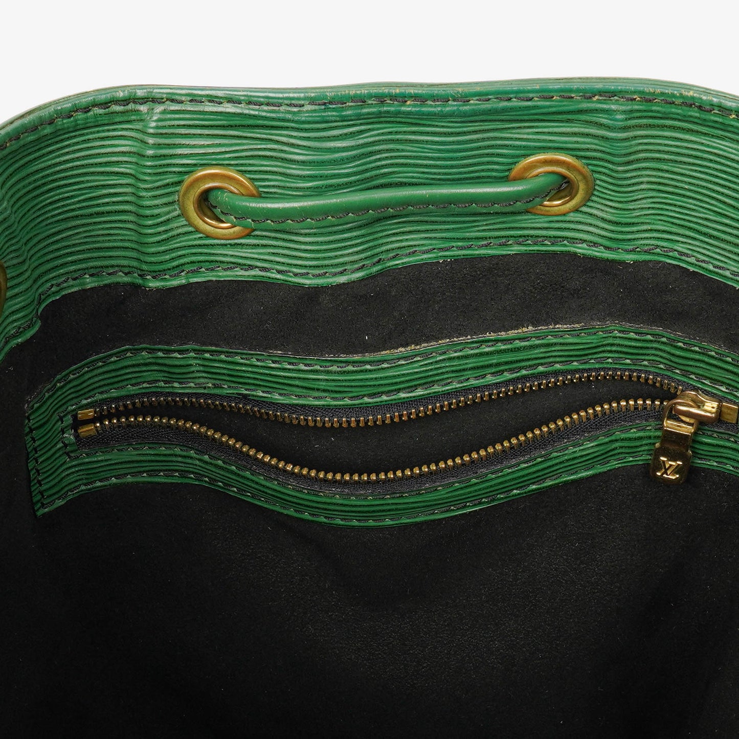 Louis Vuitton Petit Noe Schultertasche aus grünem EPI Leder