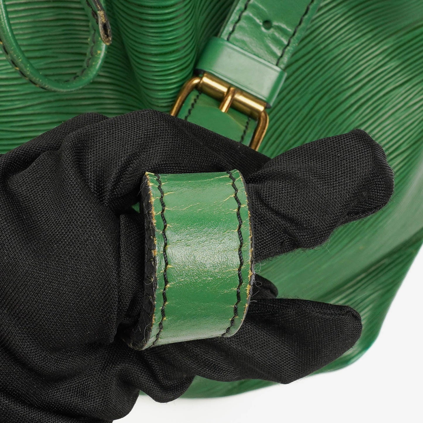 Louis Vuitton Petit Noe Schultertasche aus grünem EPI Leder