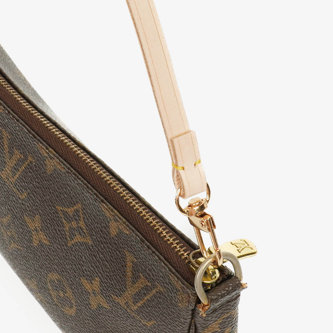 Louis Vuitton Pochette Accessoires Clutch-Handtasche aus Monogram Canvas