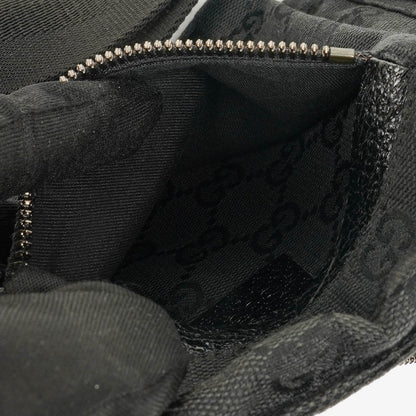 Gucci Gürteltasche aus GG Monogram Canvas