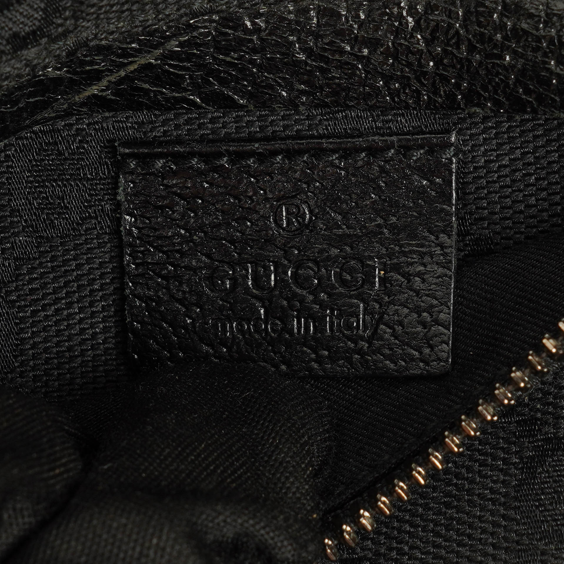 Gucci Gürteltasche aus GG Monogram Canvas