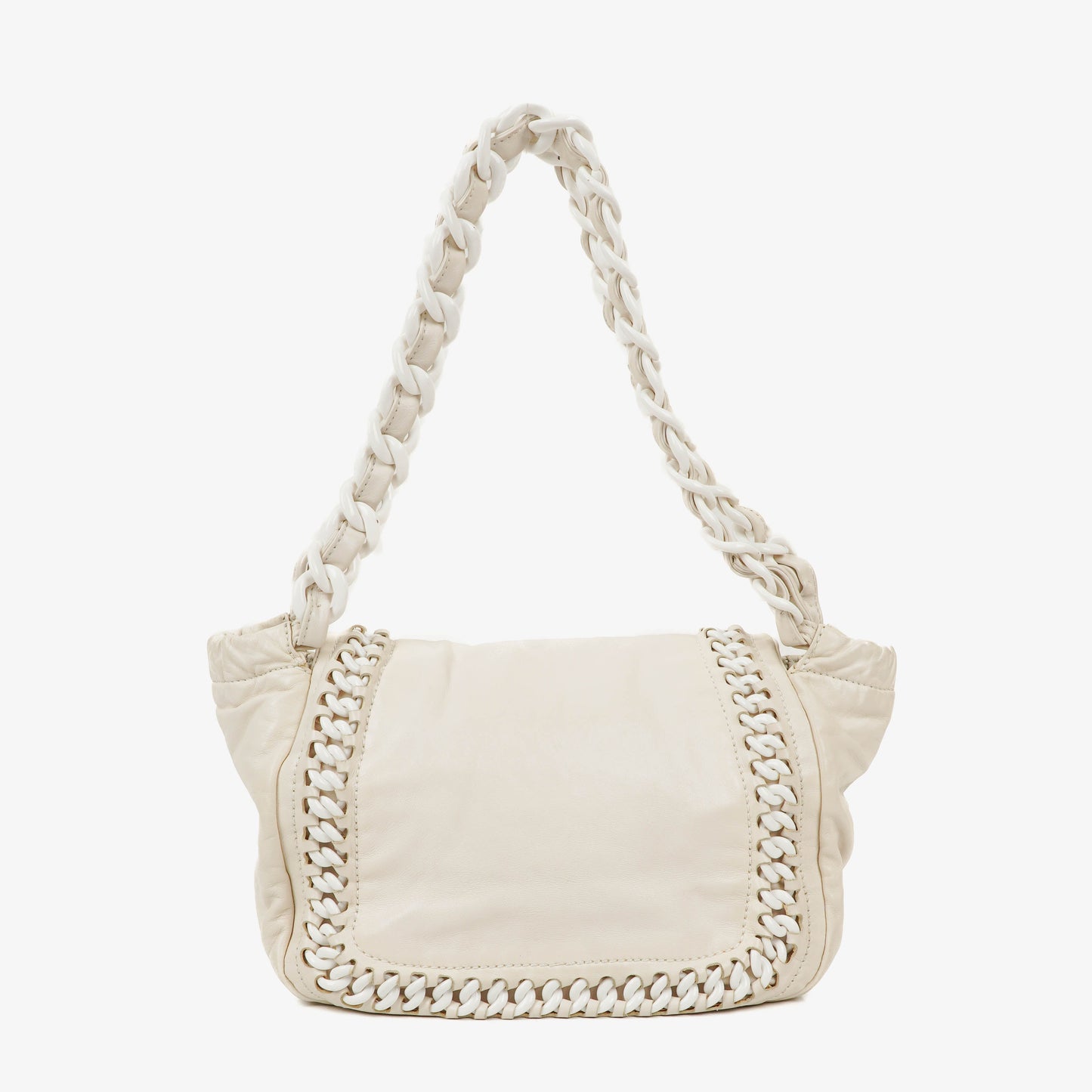 Chanel Modern Flap Bag aus geknittertem weißem Lackleder mit Kunststoffkette