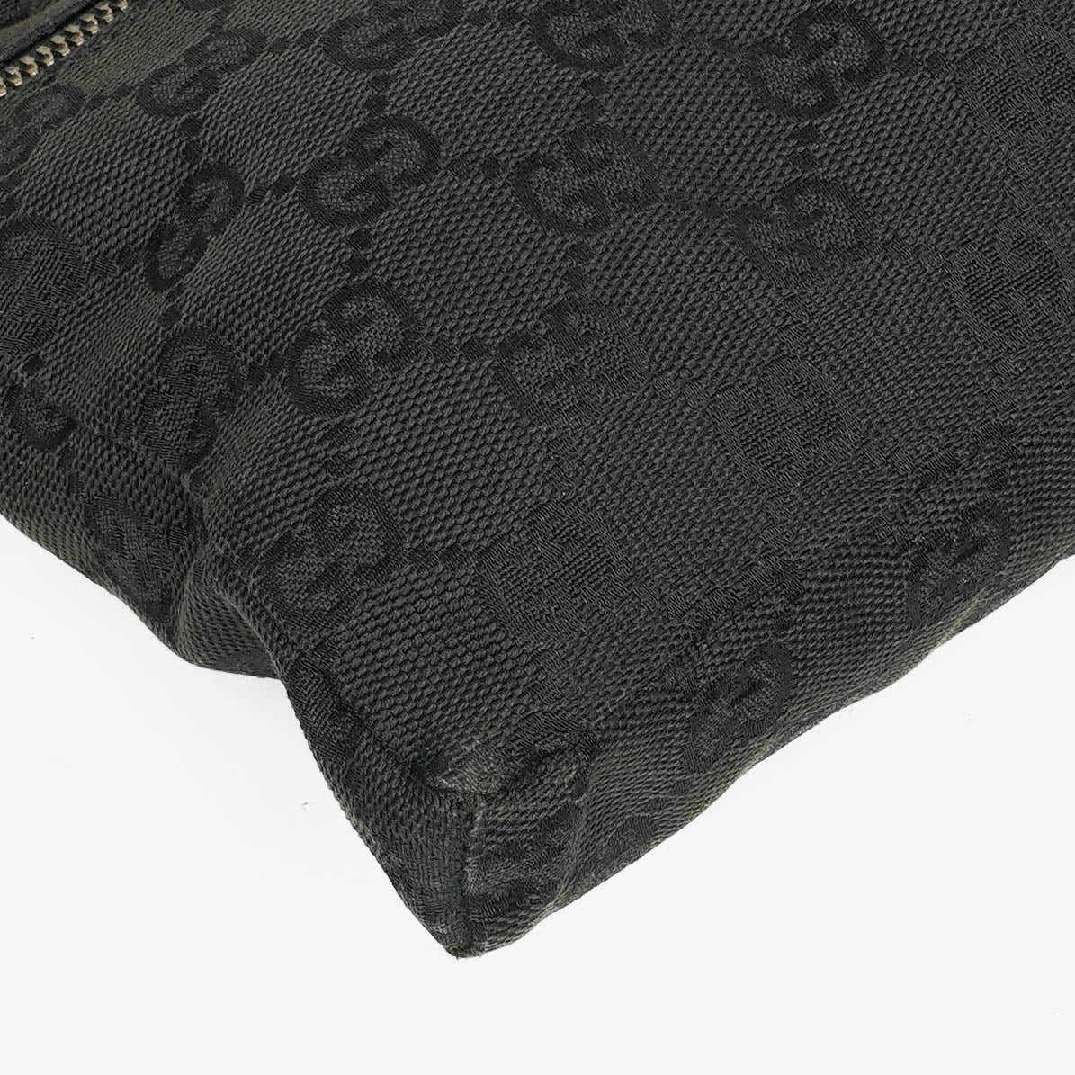 Gucci GG Monogram Canvas Gürteltasche