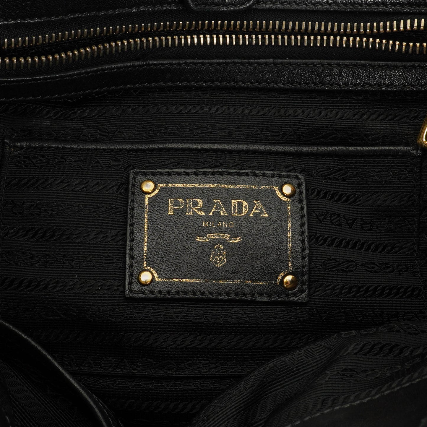 Prada Tessuto Gaufre Tasche aus schwarzem Nylon