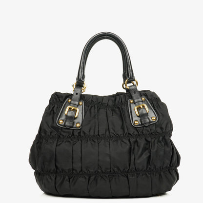 Prada Tessuto Gaufre Tasche aus schwarzem Nylon